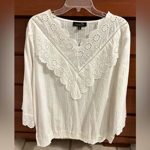 Suzanne Betro White Eyelet Lace Top